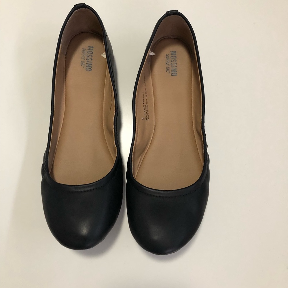 Classic black flats